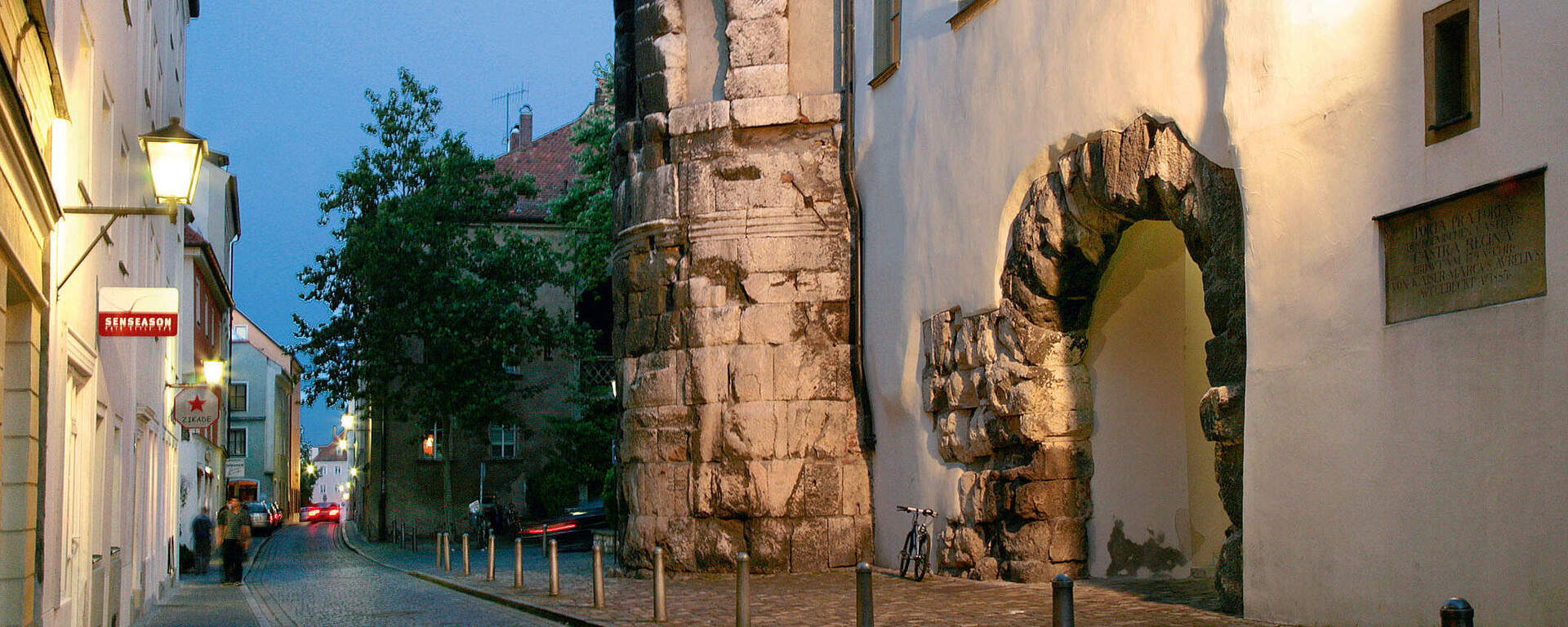 Die römische Stadtmauer der Stadt Regensburg in der heutigen Altstadt.